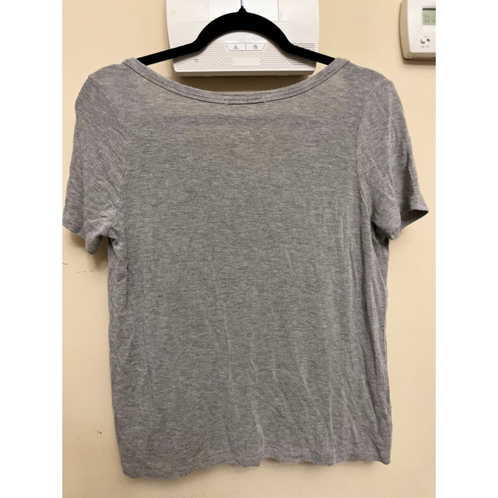 EUC Women's Brandy Melville Gray Short Sleeve Henley Tee S - Picture 4 of 5
